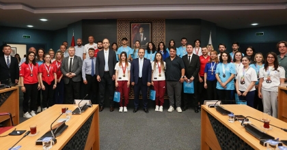 PAÜ’LÜ ÖĞRENCİLER SPOR VE SANATTA ZİRVEDE