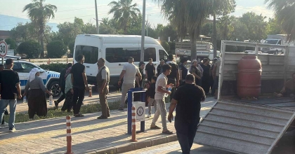 PİKAPTAN DÜŞEN ÇOCUK HAYATINI KAYBETTİ