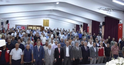 SALİHLİ’DEKİ TOPLANTIDA ‘ÜZÜMDEKİ KALINTI’ MASAYA YATIRILDI