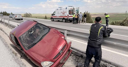 KAZAYI OTOMOBİLİN KAMERASI SANİYE SANİYE KAYDETTİ