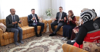 TATIK ŞEHİT ANNELERİNİ YALNIZ BIRAKMADI