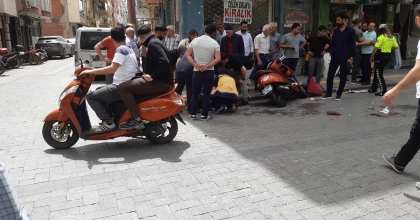 TURGUTLU'DA 3 MOTOSİKLET KAFA KAYA ÇARPIŞTI: 2 YARALI