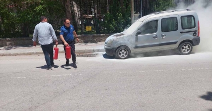 YANAN ARACI POLİS SÖNDÜRDÜ