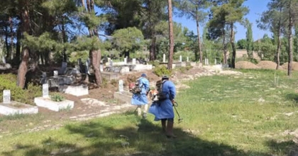 MEZARLIKLAR BAYRAMA HAZIRLANIYOR