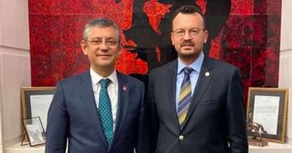 “HİÇ OLMADIĞI KADAR İKTİDARA YAKINIZ”