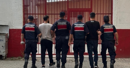 ARACI KURŞUNLAYAN ŞAHISLAR TUTUKLANDI