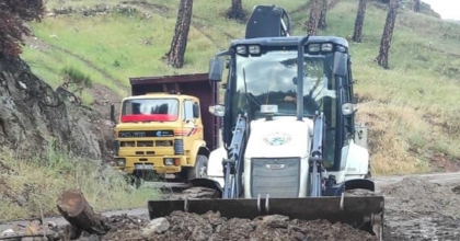 BOZDOĞAN’DA YAĞIŞ NEDENİYLE HEYELAN MEYDANA GELDİ