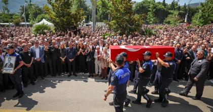 ÇAVUŞOĞLU’NDAN DUYGUSAL VEDA