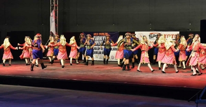 DENİZLİ HALK OYUNLARINDA TÜRKİYE 3.’SÜ OLDU