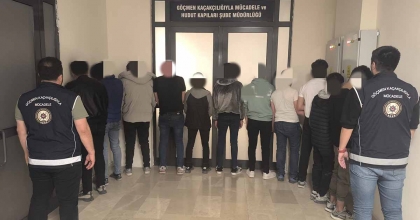 DÜZENSİZ GÖÇMEN OPERASYONUNDA 9 KİŞİ YAKALANDI