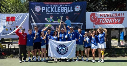 EGE ÜNİVERSİTESİ PİCKLEBALL TAKIMI TÜRKİYE ŞAMPİYONU OLDU