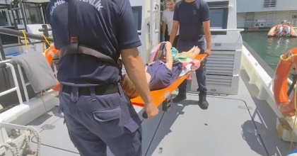 GEZİ TEKNESİNDE RAHATSIZLANAN VATANDAŞA TIBBİ TAHLİYE