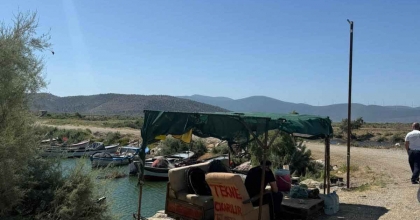 İZİNSİZ TEKNE TURUNU JANDARMA SONLANDIRDI
