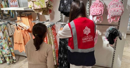 İZMİR VAKIFLAR BÖLGE MÜDÜRLÜĞÜ 624 ÇOCUĞUN YÜZÜNÜ GÜLDÜRDÜ