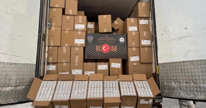 KÜTAHYA'DA KAÇAK MAKARON OPERASYONU