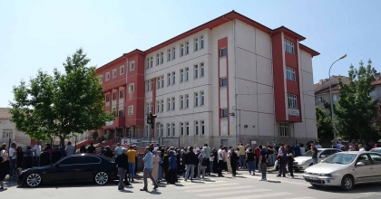 KÜTAHYA'DA 5 BİN 380 ÖĞRENCİ LGS HEYECANI YAŞADI