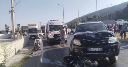 MOTOSİKLET SÜRÜCÜSÜ METRELERCE SÜRÜKLENDİ