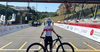 NAZİFE TUNCEL DÜNYA ŞAMPİYONASI’NDA TÜRKİYE’Yİ TEMSİL ETTİ