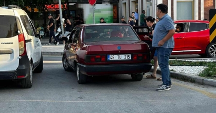 POLİSE MUKAVEMET GÖSTERDİ, ANNESİ 