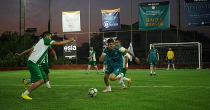 SAĞLIK ÇALIŞANLARI TURNUVASINDA GOL DÜELLOSU