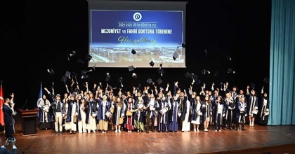 UŞAK ÜNİVERSİTESİNDE MEZUNİYET COŞKUSU