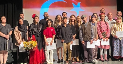 YEREL ŞİVEYLE OKUNAN ŞİİRLER BEĞENİ TOPLADI