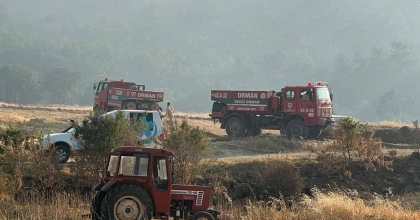 UŞAK’TA ORMANLIK ALANA SIÇRAYAN YANGIN KONTROL ALTINA ALINDI