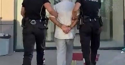 İZMİR’DE 44 YILLA ARANAN HÜKÜMLÜ YAKALANDI