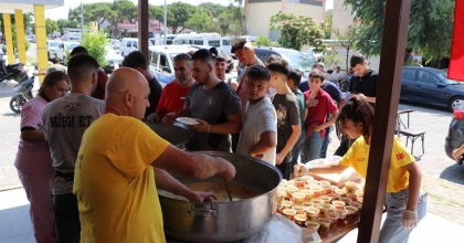 SÖKE'DE SANAYİ ESNAFINDAN AŞURE HAYRI