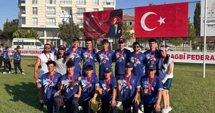 AFYONKARAHİSAR SPOR LİSESİ TÜRKİYE DERECELERİYLE DÖNDÜ