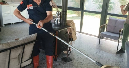 AFYONKARAHİSAR'DA YILAN PANİĞİ