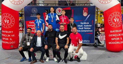 AYDINLI BOKSÖRLER TÜRKİYE ŞAMPİYONASINDA DERECEYE GİRDİ