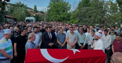 KALP KRİZİ SONUCU VEFAT EDEN POLİS SİMAV’DA TOPRAĞA VERİLDİ