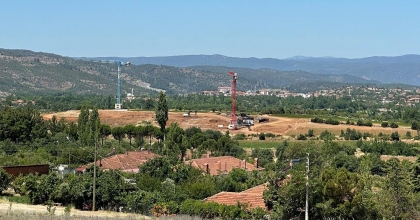 BEYAĞAÇ’TA TOPLU KONUTLAR YÜKSELİYOR