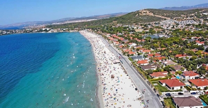 ÇEŞME’DE 14 PLAJ VE 2 MARİNADA MAVİ BAYRAK DALGALANACAK