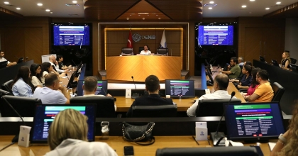 DENİB’DE AMAZON PAZARLAMA STRATEJİLERİ ANLATILDI