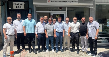 DENİZLİ BURDURLULAR DERNEĞİ’NDE ŞÜKRÜ SEZEN GÜVEN TAZELEDİ