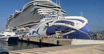 DEV GEMİ BODRUM’A İLK KEZ GELDİ