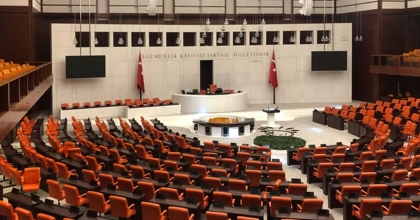 HAFTALIK İZİN DÜZENLEMESİ MECLİS'TEN GEÇTİ