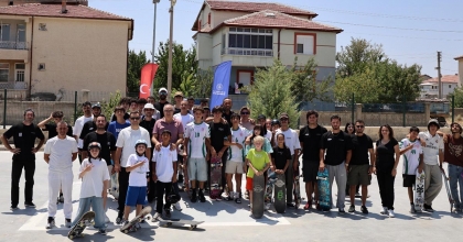 KAYKAY YARIŞLARINDA DENİZLİ’YE ÜÇÜNCÜLÜK