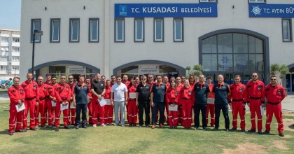KUŞADASI ARAMA KURTARMA EKİBİ EĞİTİMLERİNİ TAMAMLADI