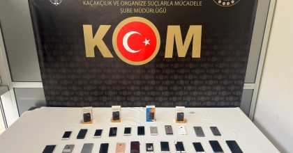 KÜTAHYA'DA 37 ADET GÜMRÜK KAÇAĞI CEP TELEFONU ELE GEÇİRİLDİ