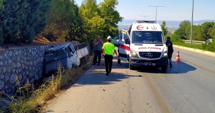 MENDERES BULVARI’NDA KAMYONET KAZASI
