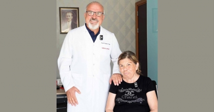 MİDE ŞİKAYETİYLE GELDİ, AKCİĞER KANSERİNDEN KURTULDU