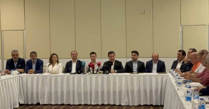 MUĞLASPOR İLK YÖNETİM KURULU TOPLANTISINI MARMARİS'TE YAPTI