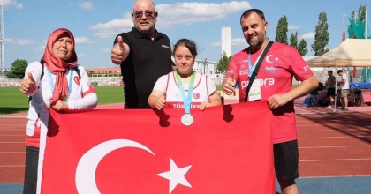 MÜNEVVERE YILMAZ’DAN AVRUPA’DA MADALYA YAĞMURU