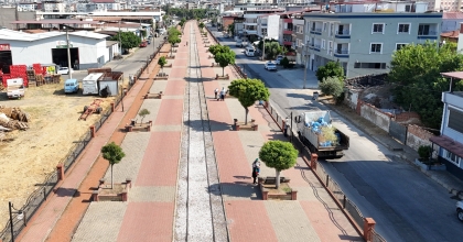 NAZİLLİ BELEDİYESİ TARİHİ GIDI GIDI YOLUNU TEMİZLEDİ