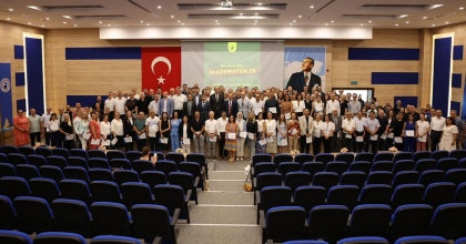 PAÜ’DE AKADEMİK BAŞARILAR ÖDÜLLENDİRİLDİ