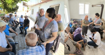 SAĞLIKÇILAR SOKAKTA