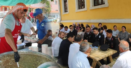 ŞEHİTLERİN ANISINA AŞURE HAYRI